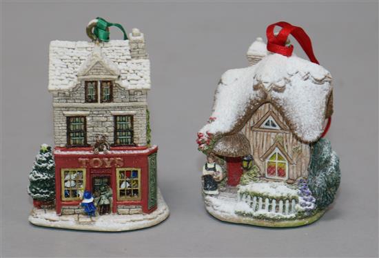 Fifteen Lilliput Lane Christmas-related models, boxed, most with certificates